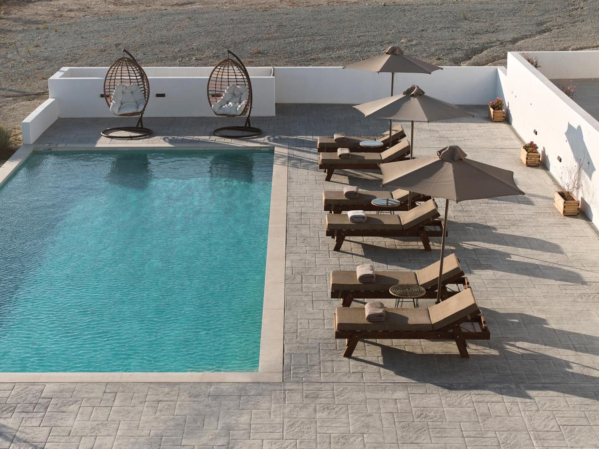 Kedros Milos Suites Adamantas  Exteriör bild