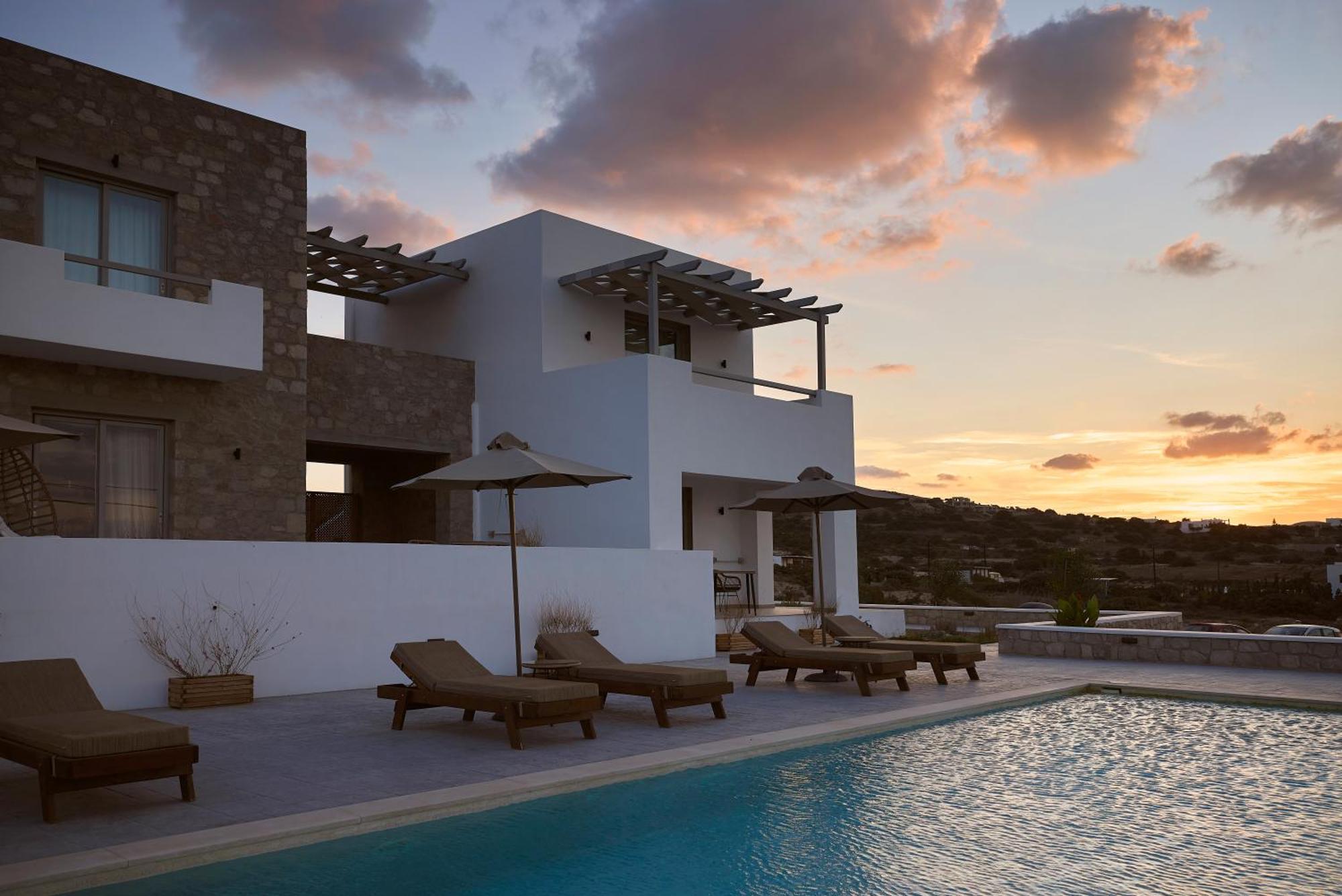 Kedros Milos Suites Adamantas  Exteriör bild