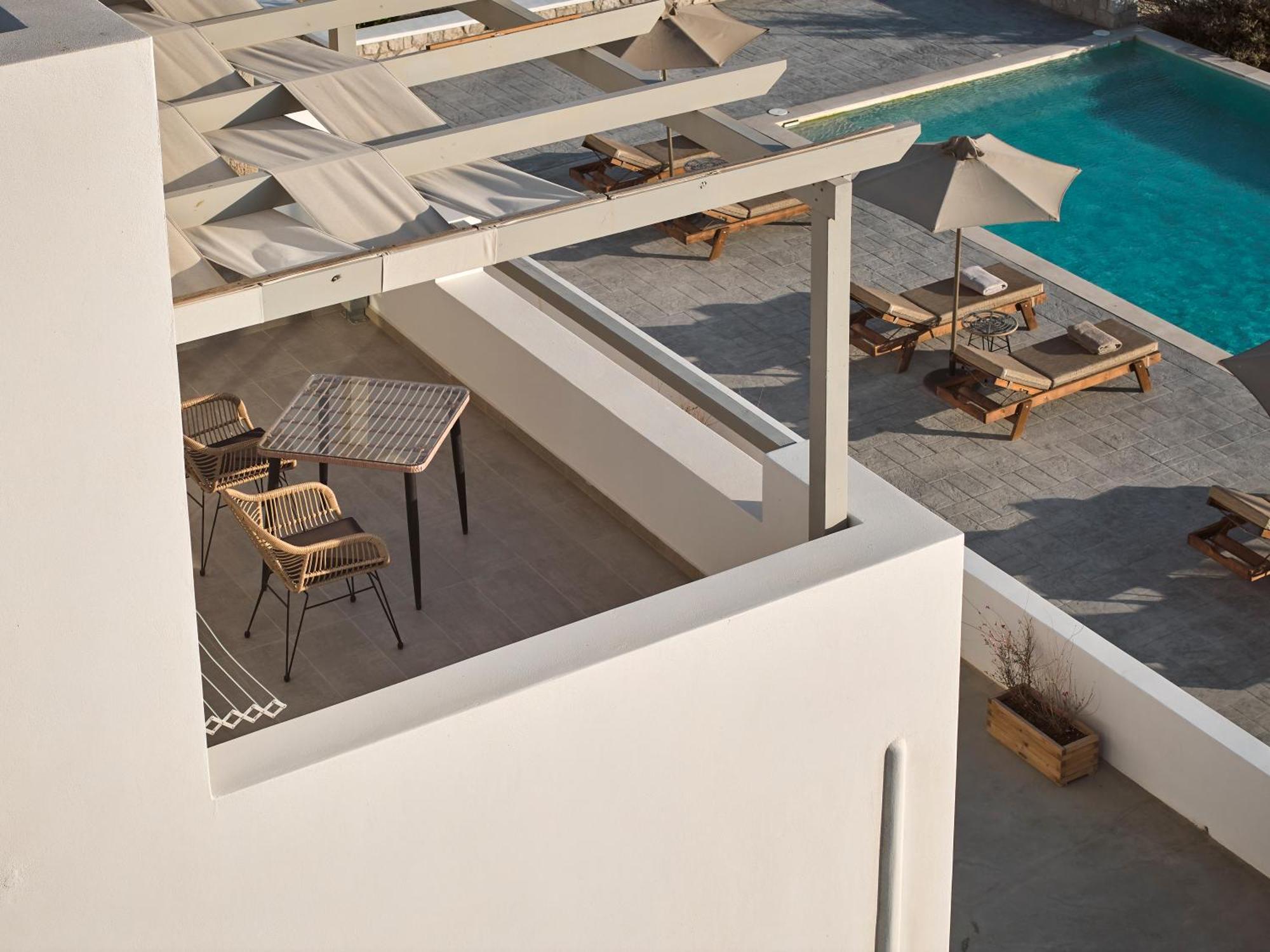 Kedros Milos Suites Adamantas  Exteriör bild
