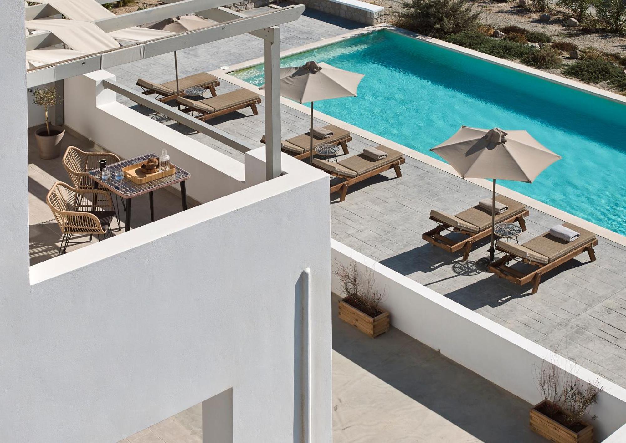 Kedros Milos Suites Adamantas  Exteriör bild
