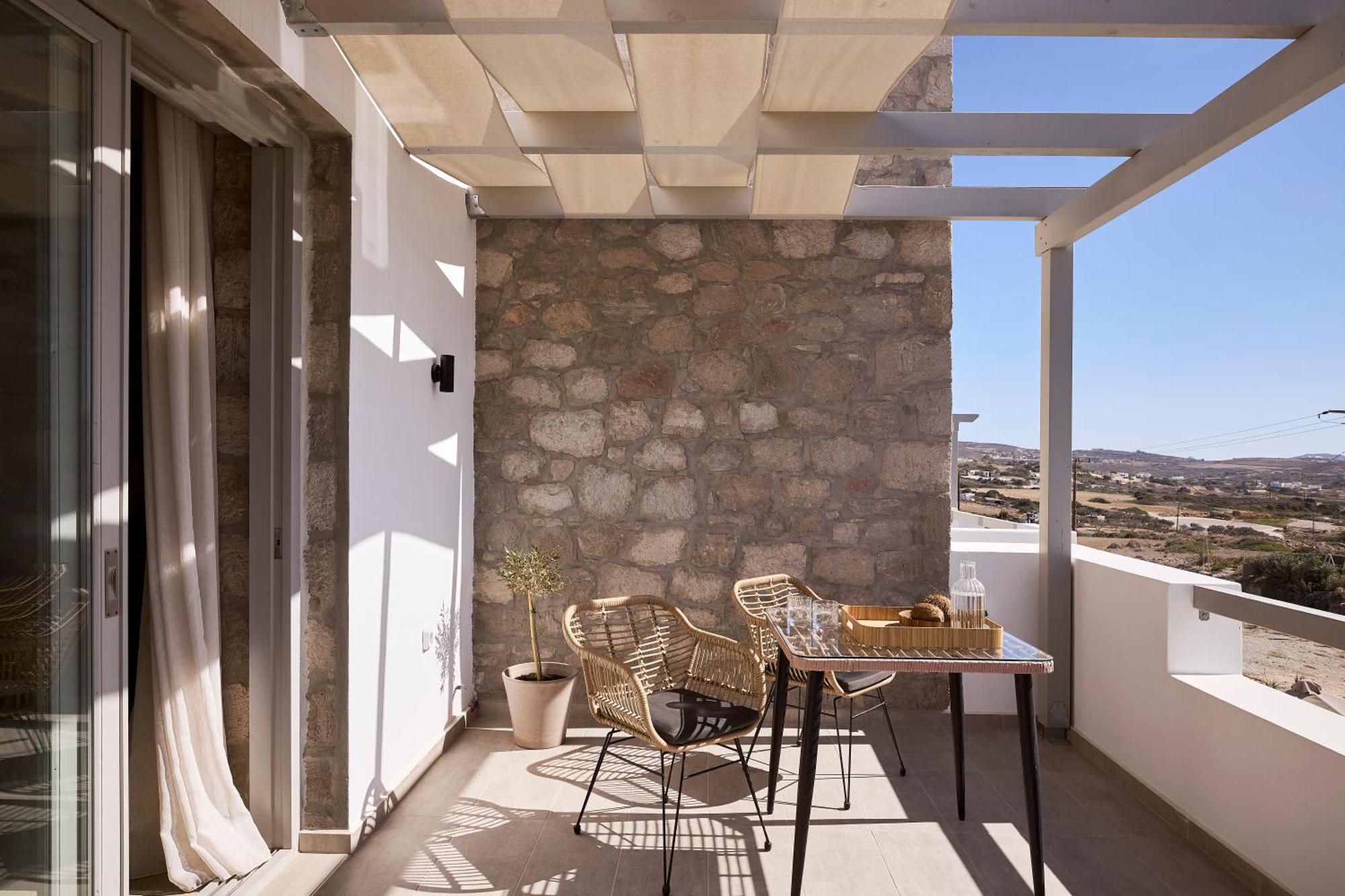 Kedros Milos Suites Adamantas  Rum bild