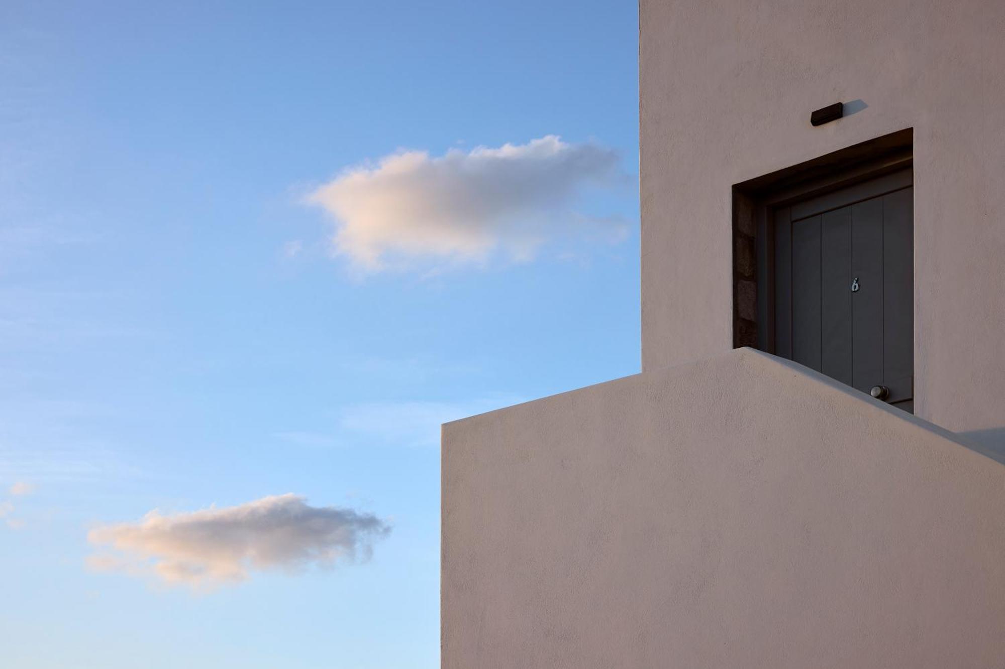 Kedros Milos Suites Adamantas  Exteriör bild